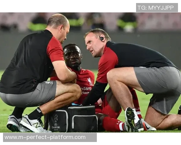 德甲巨人15亿投资打水漂新援全走只剩大腿支撑球队